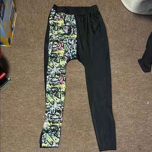 Black and Multicolor Graphic Leggings